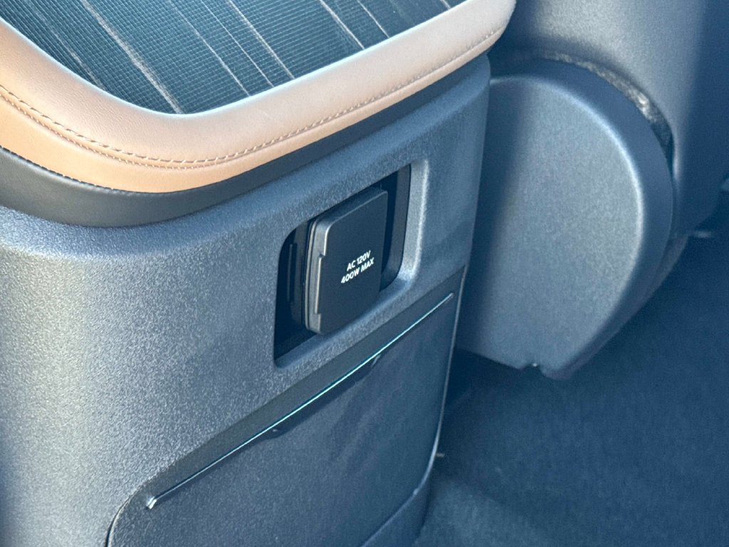 Used 2026 Lincoln Navigator Black Label AWD/4WD image 16