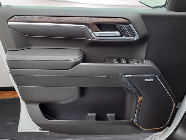 New 2026 GMC Sierra 1500 SLT w/ SLT Premium Package AWD/4WD image 16