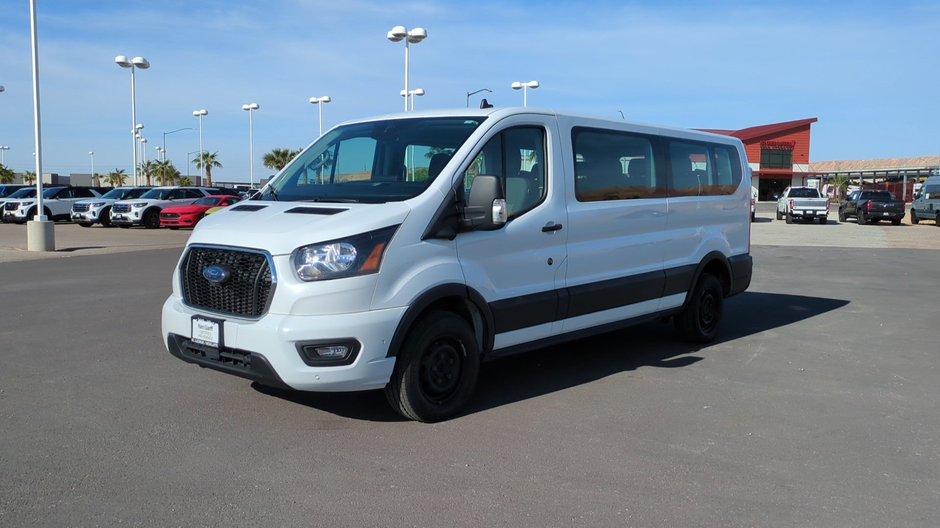 Used 2023 Ford Transit 350 XLT image 7