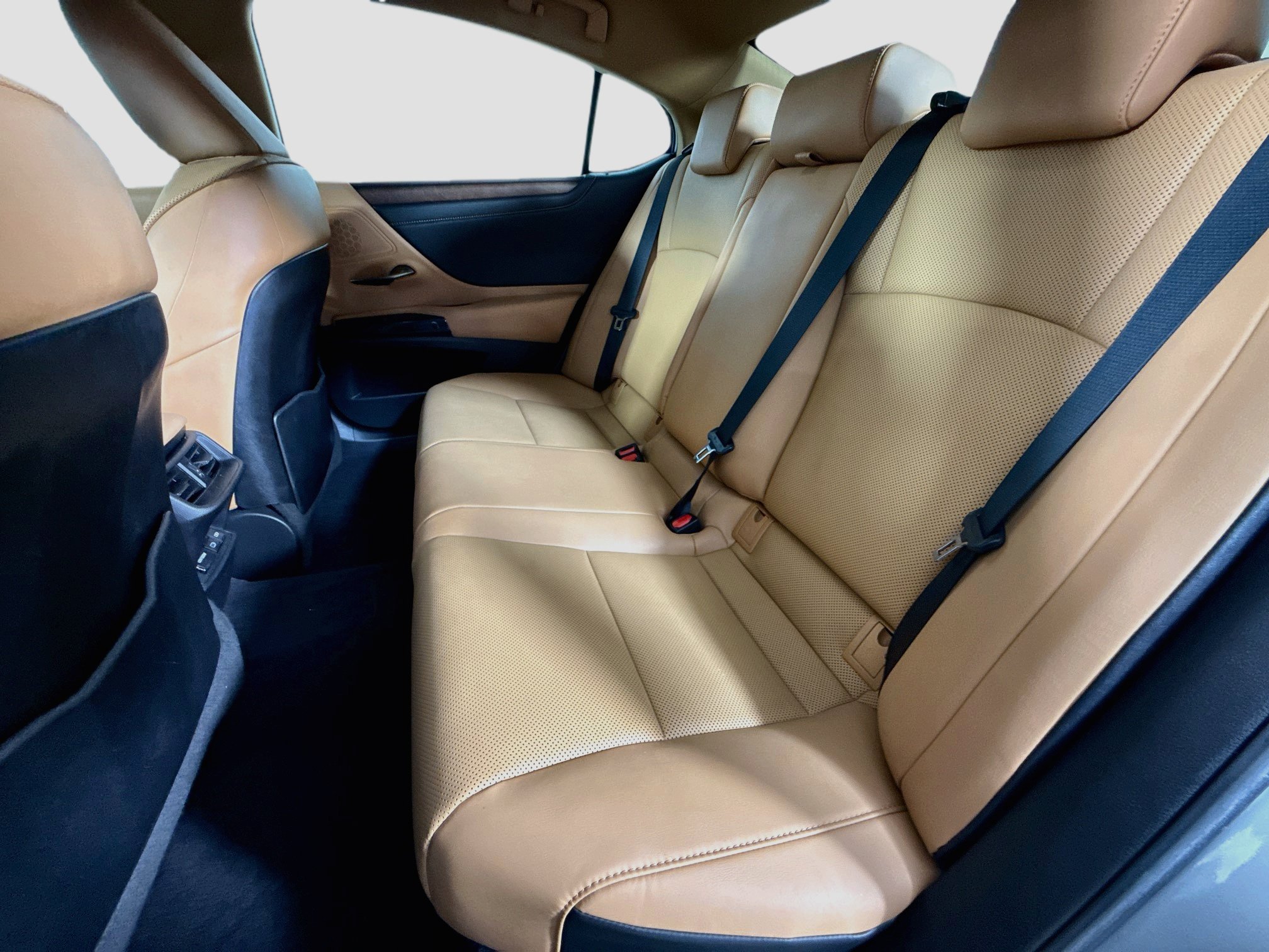 Used 2022 Lexus ES 350 w/ Premium Package FWD image 25