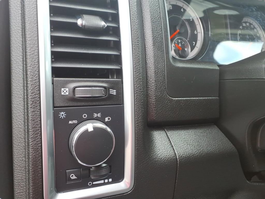 Used 2024 RAM 1500 Classic SLT AWD/4WD image 15