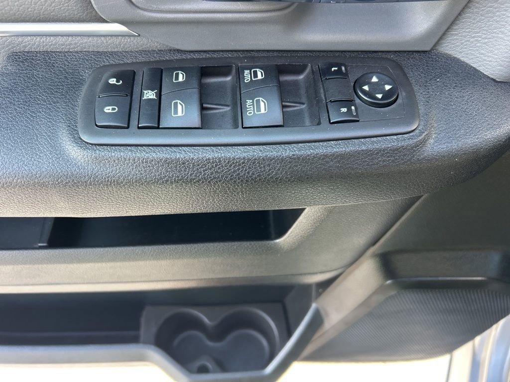 Used 2024 RAM 1500 Classic SLT image 4