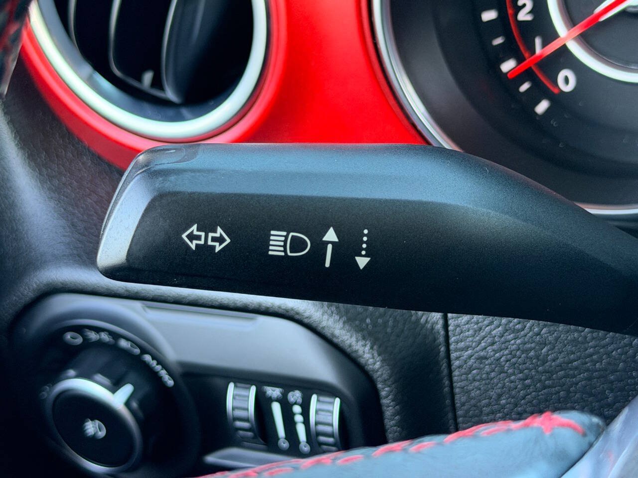 Used 2019 Jeep Wrangler Unlimited Rubicon w/ Cold Weather Group AWD/4WD image 29