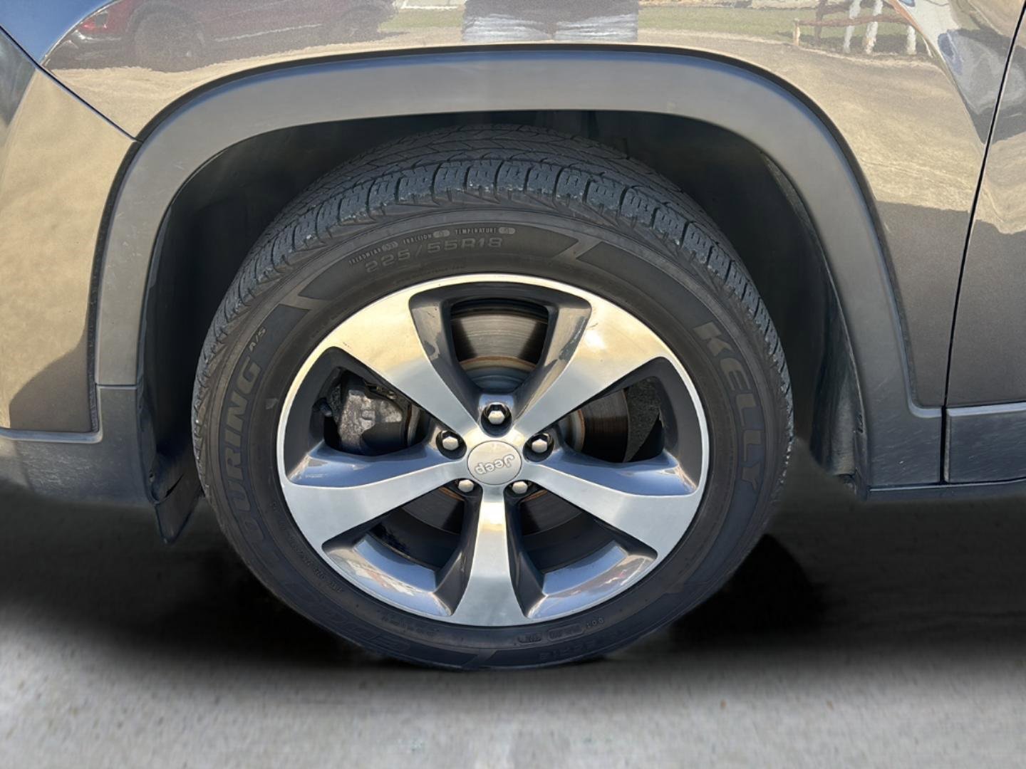 Used 2020 Jeep Cherokee Limited image 20