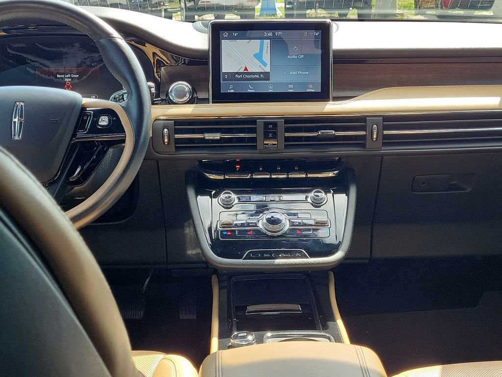 Used 2022 Lincoln Corsair Reserve FWD image 17