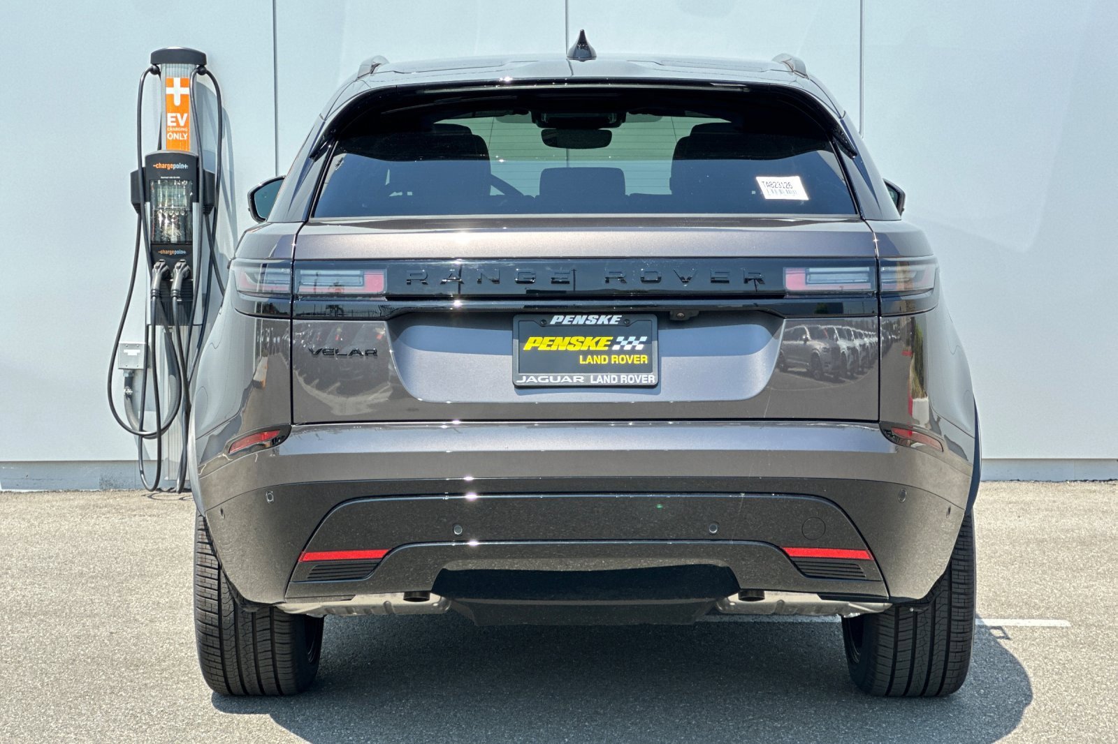 New 2026 Land Rover Range Rover Velar Dynamic SE image 4