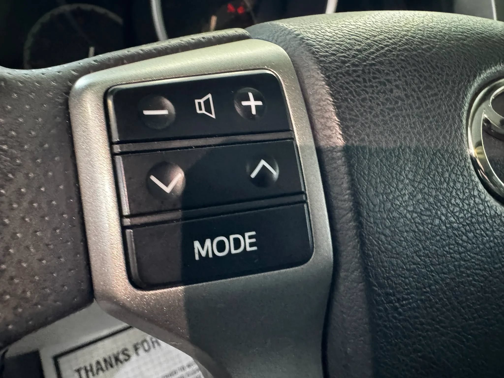 Used 2011 Toyota 4Runner SR5 w/ Premium Pkg w/Leather AWD/4WD image 24