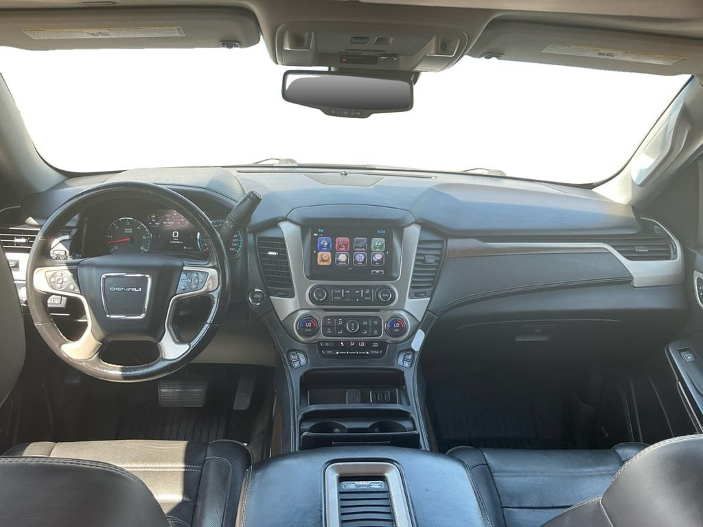 Used 2018 GMC Yukon XL Denali w/ Denali Ultimate Package AWD/4WD image 17