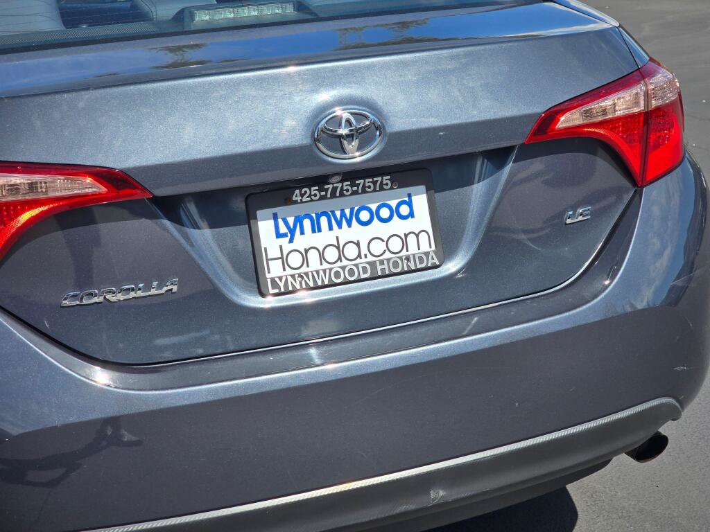 Used 2019 Toyota Corolla LE FWD image 13