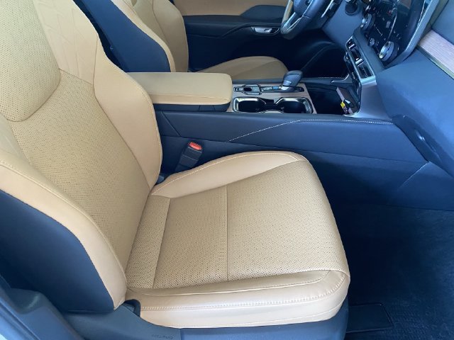Used 2025 Lexus RX 350 Premium w/ Accessory Package FWD image 10