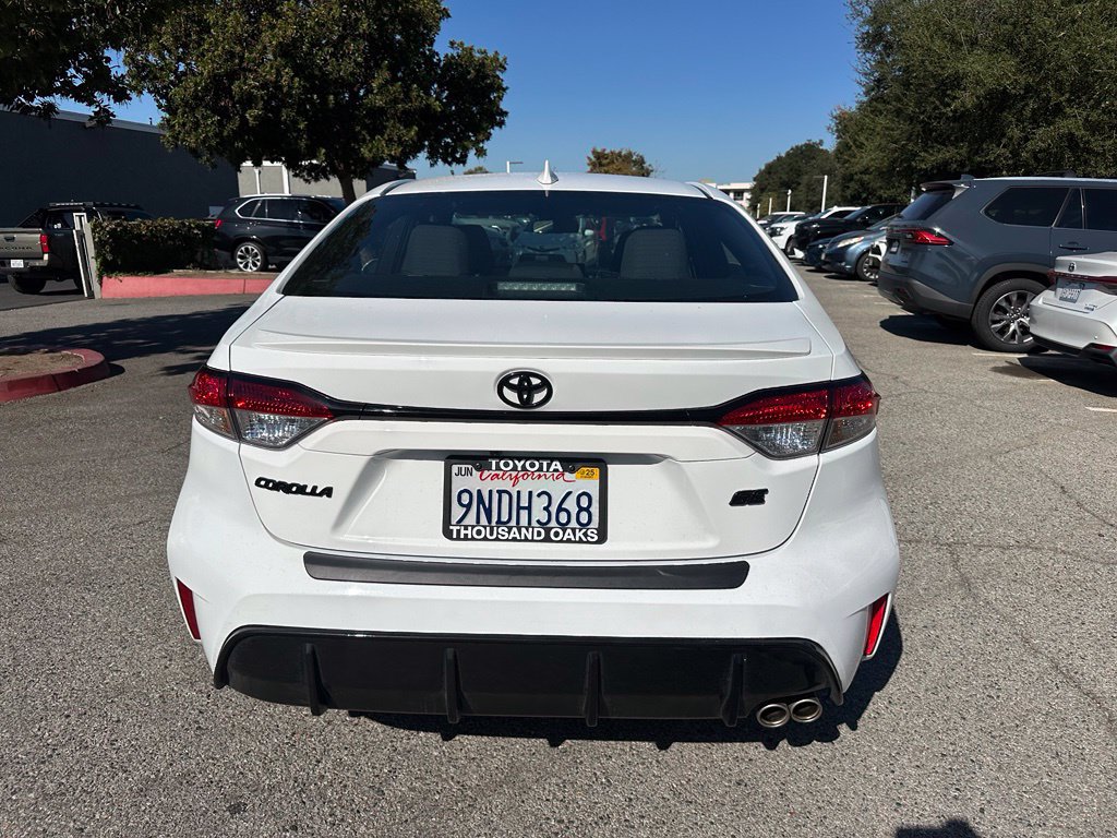 Used 2024 Toyota Corolla SE FWD image 4