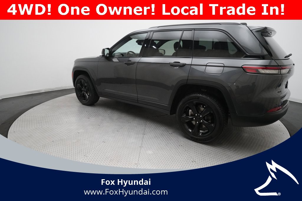 Used 2022 Jeep Grand Cherokee Altitude image 12