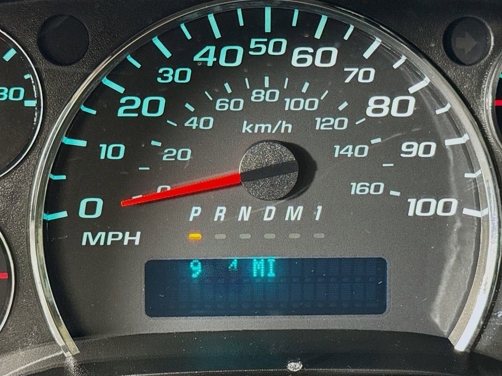 Used 2017 Chevrolet Express 2500 image 20