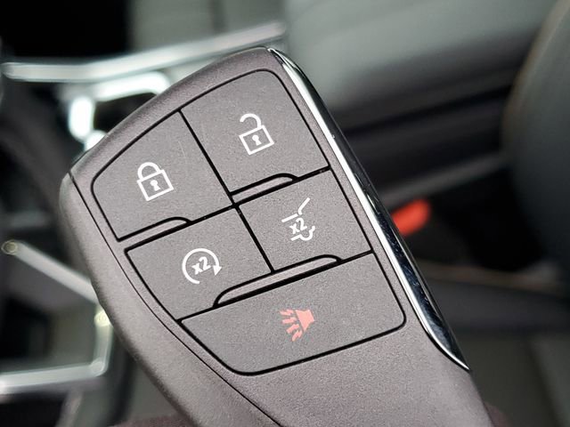 New 2026 Chevrolet Traverse High Country w/ LPO, Floor Liner Package image 39