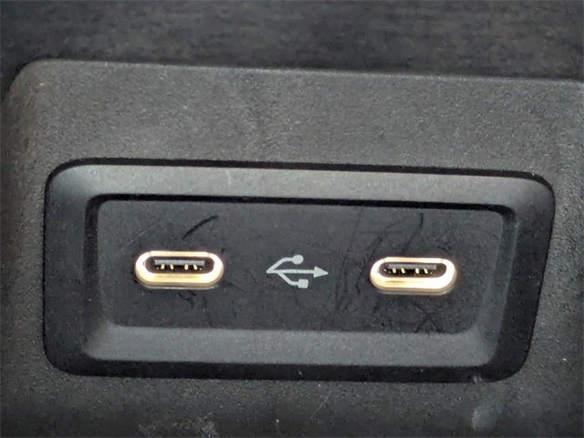 Used 2024 Mercedes-Benz GLC 300 GLC 300 image 29