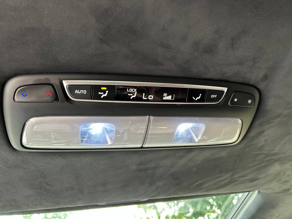 Used 2024 Kia Telluride SX Prestige AWD/4WD image 30