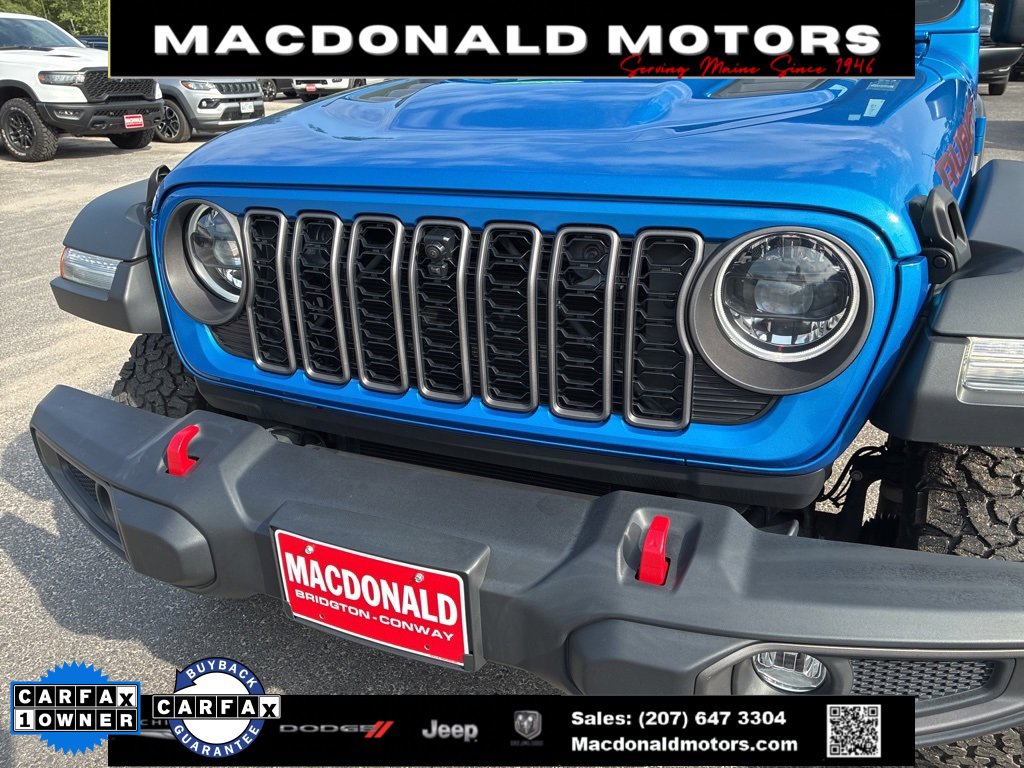 Used 2024 Jeep Wrangler Rubicon w/ Technology Group image 3