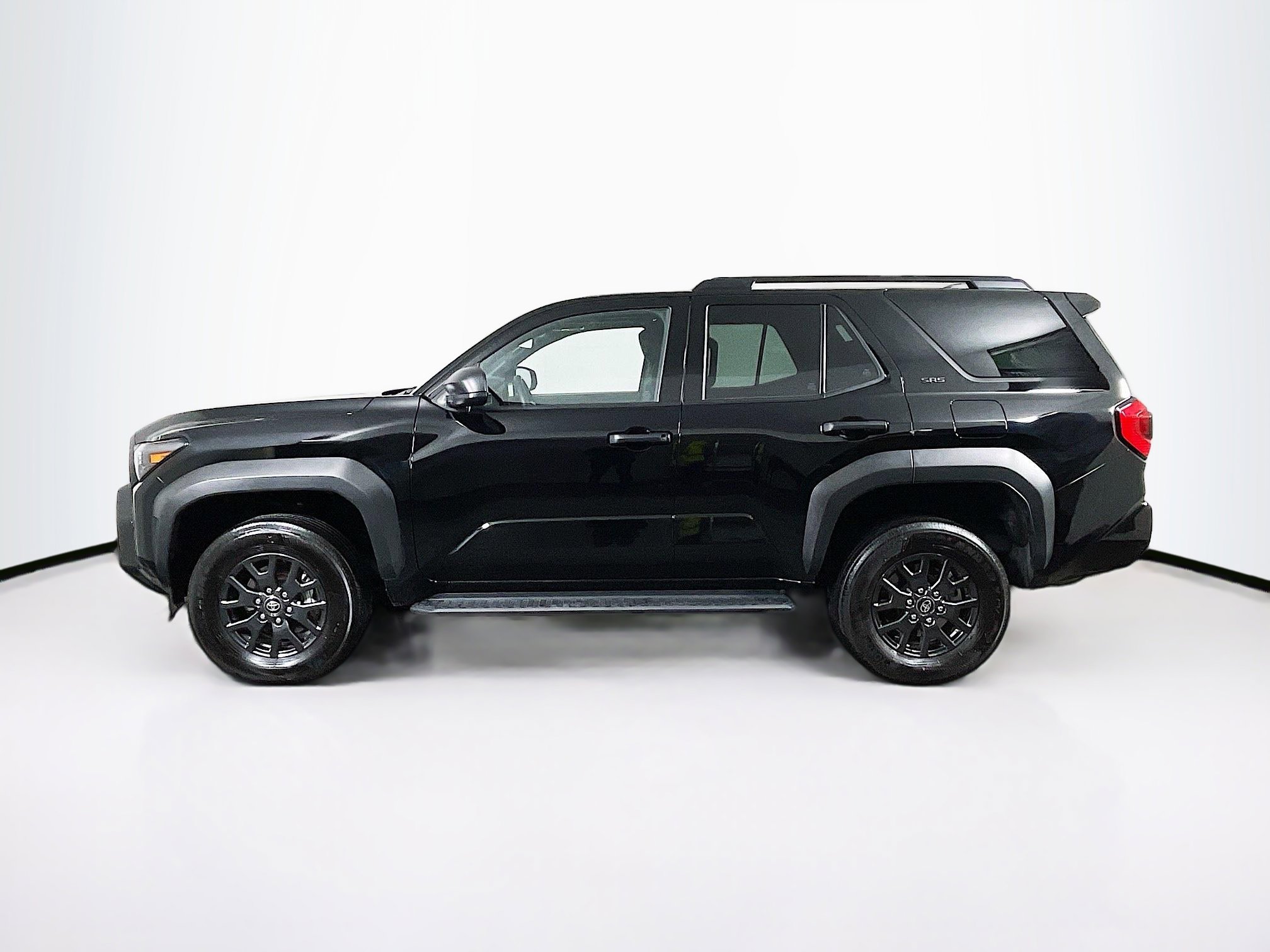 Used 2025 Toyota 4Runner SR5 image 4