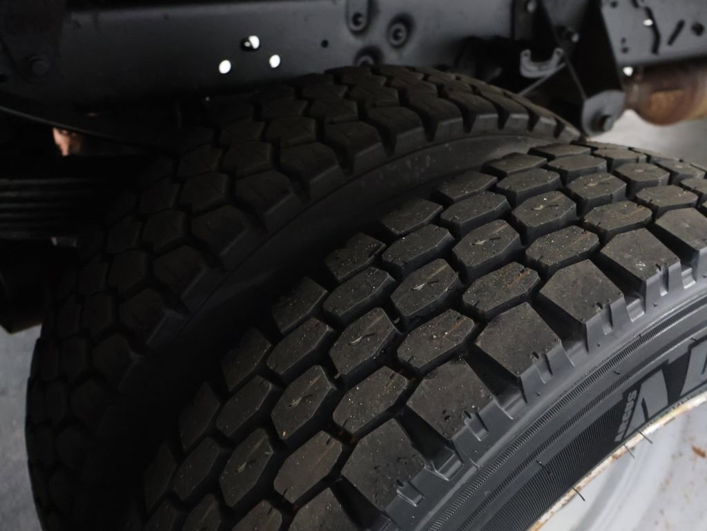 Used 2016 Ford F550 4x4 Regular Cab Super Duty image 24