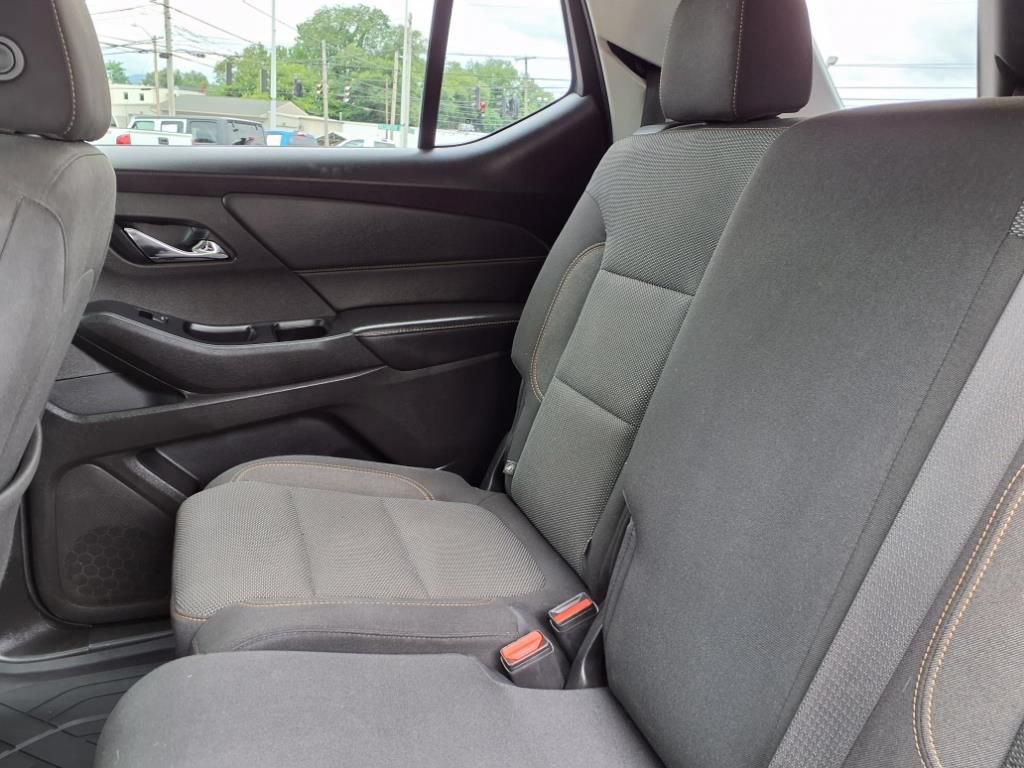 Used 2021 Chevrolet Traverse LS AWD/4WD image 31