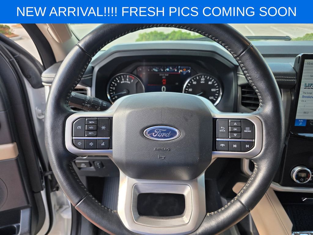 Used 2024 Ford Expedition Max XLT image 14