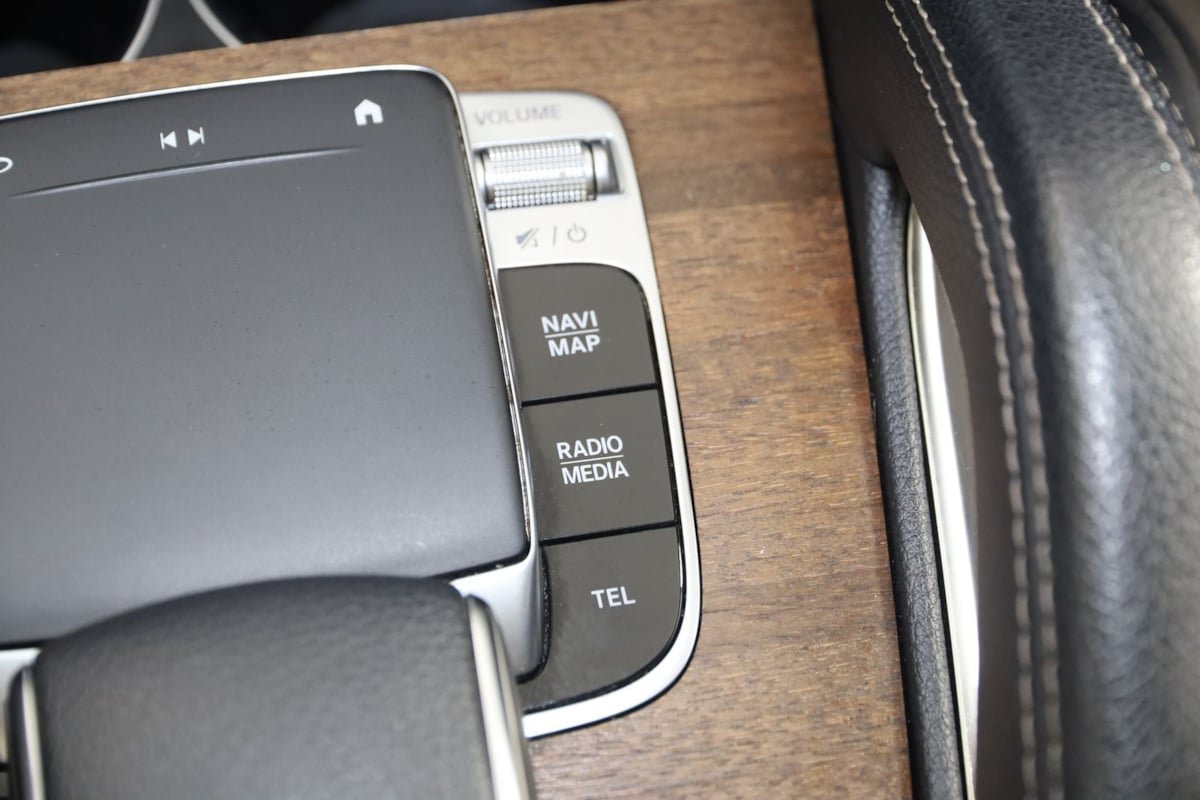 Used 2020 Mercedes-Benz GLS 450 4MATIC image 37