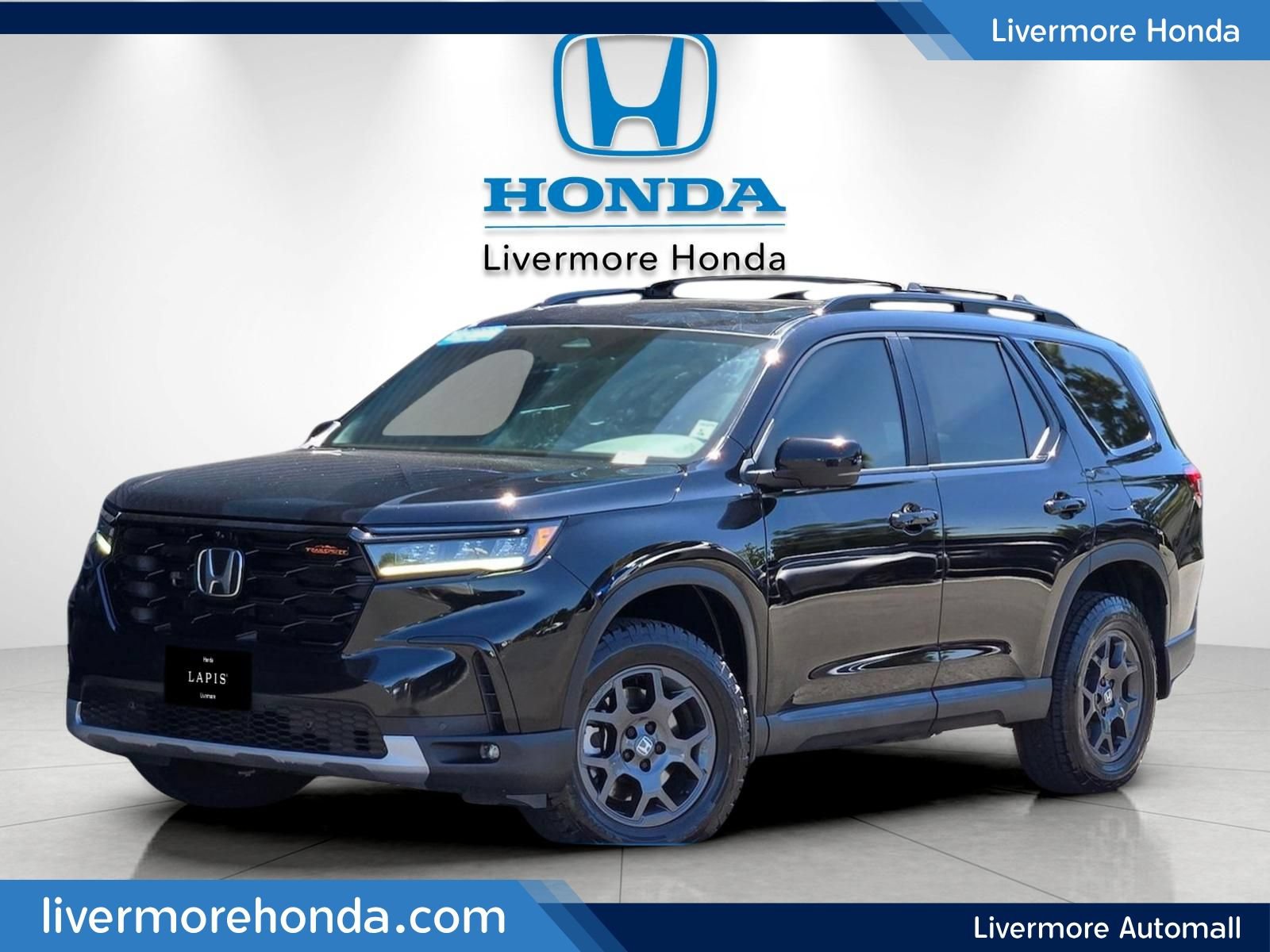 Used 2025 Honda Pilot TrailSport