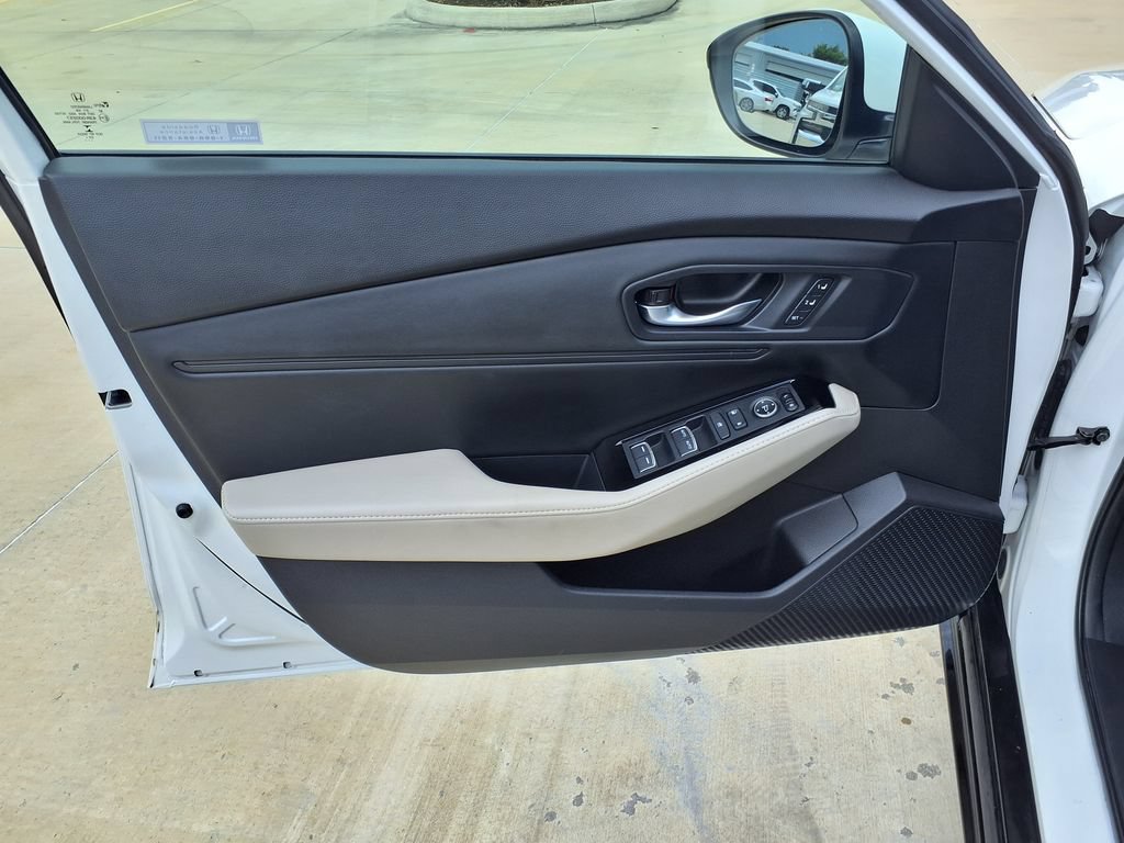 Used 2023 Honda Accord Touring image 12