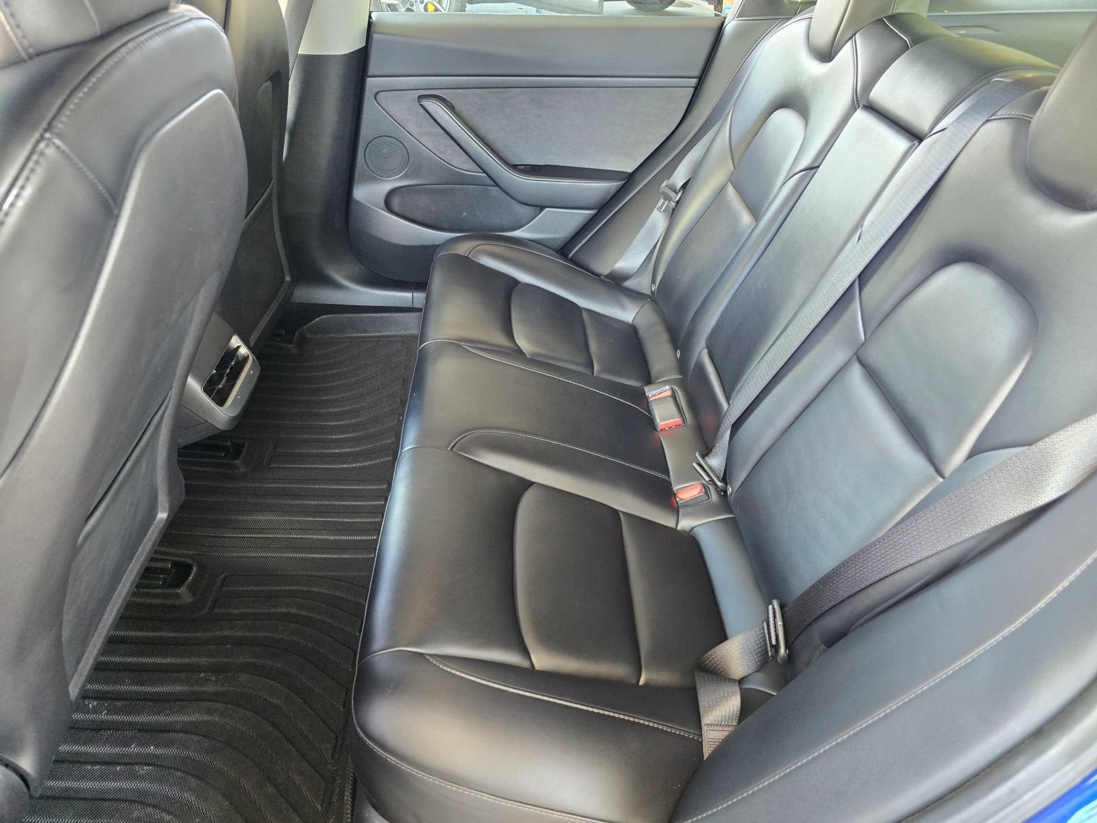 Used 2023 Tesla Model 3 Standard Range RWD image 34
