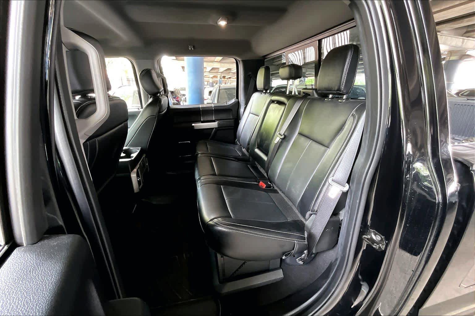Used 2020 Ford F350 Lariat w/ Lariat Ultimate Package AWD/4WD image 19
