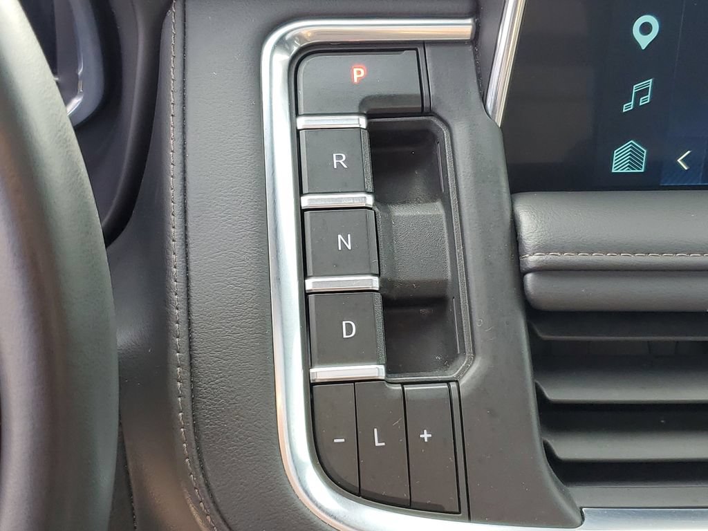 Certified 2023 Chevrolet Suburban High Country AWD/4WD image 19