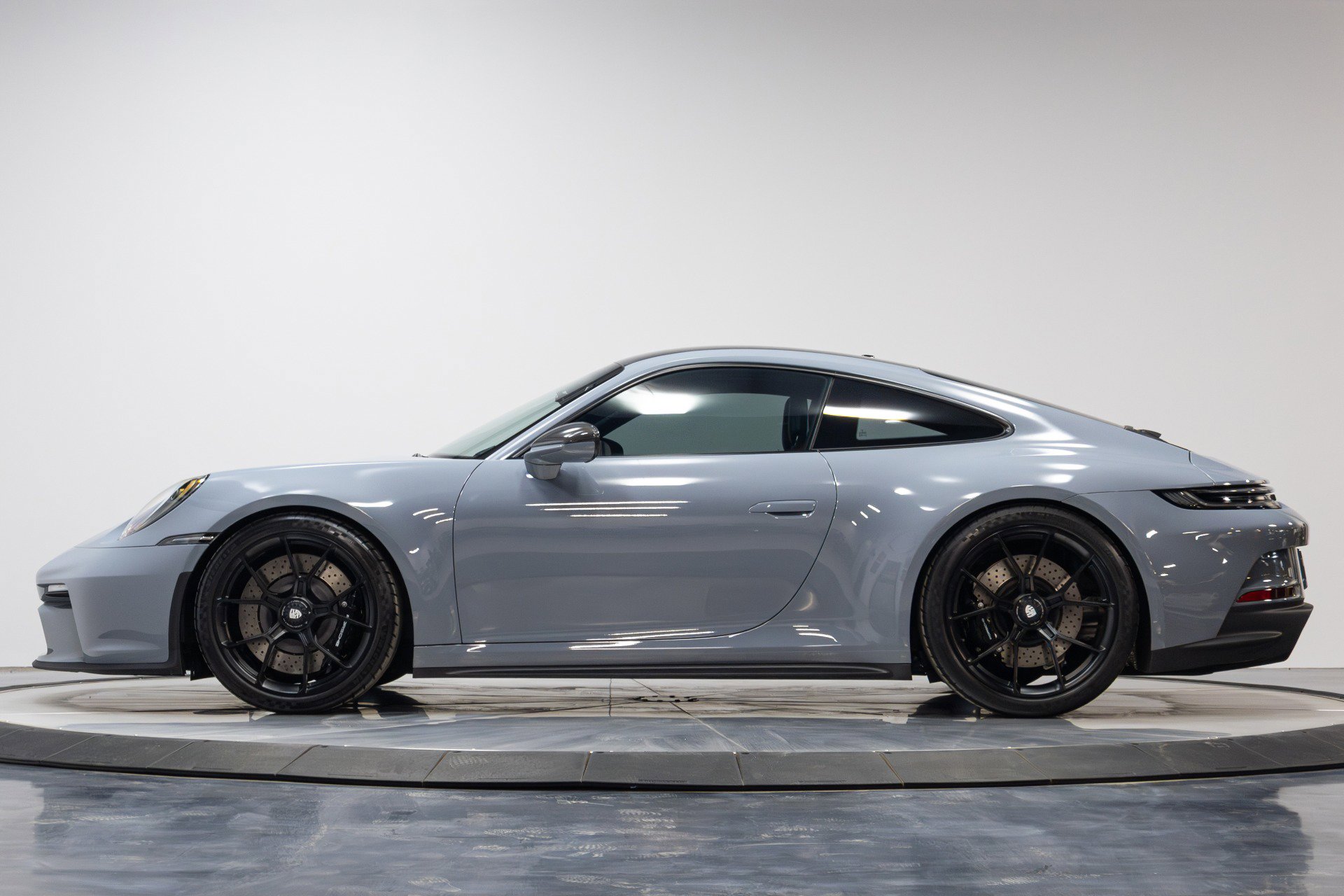Used 2024 Porsche 911 GT3 Touring w/ Chrono Package image 33