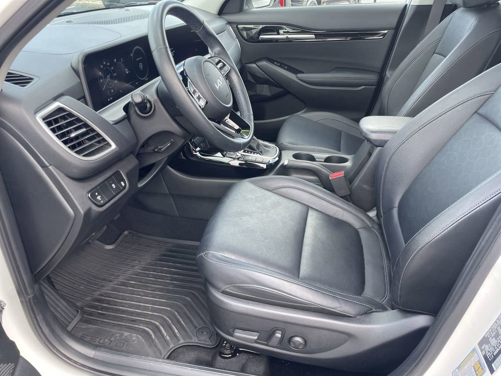 Certified 2024 Kia Seltos EX image 9