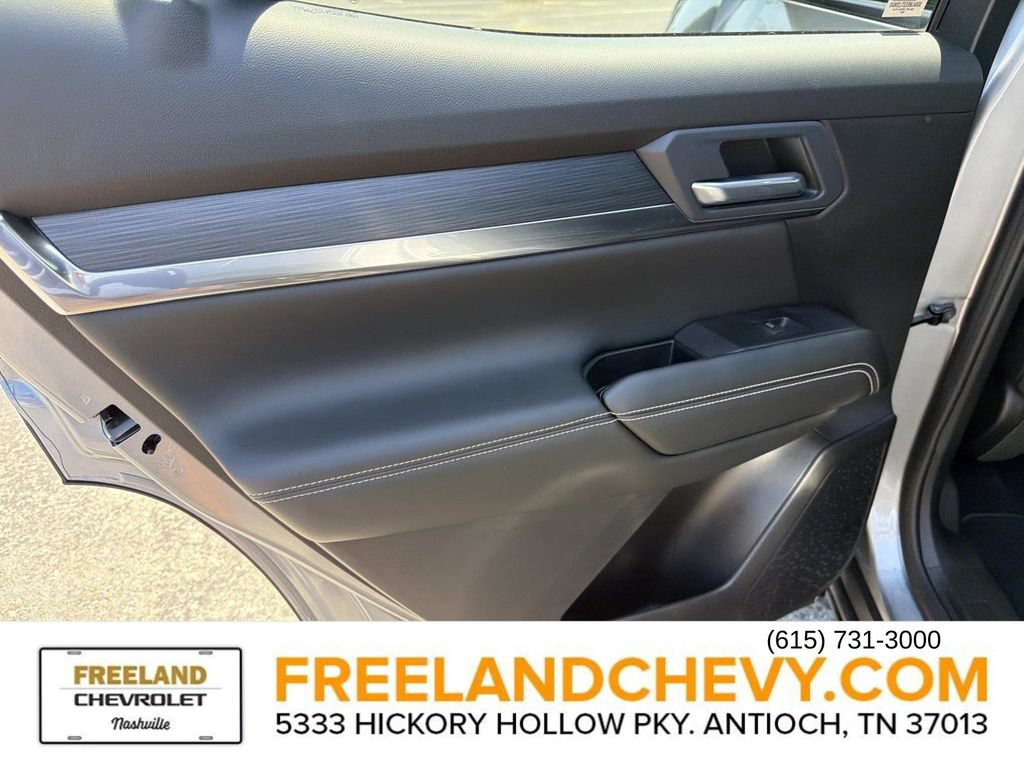 Used 2026 GMC Terrain Elevation w/ Elevation Premium Package FWD image 15