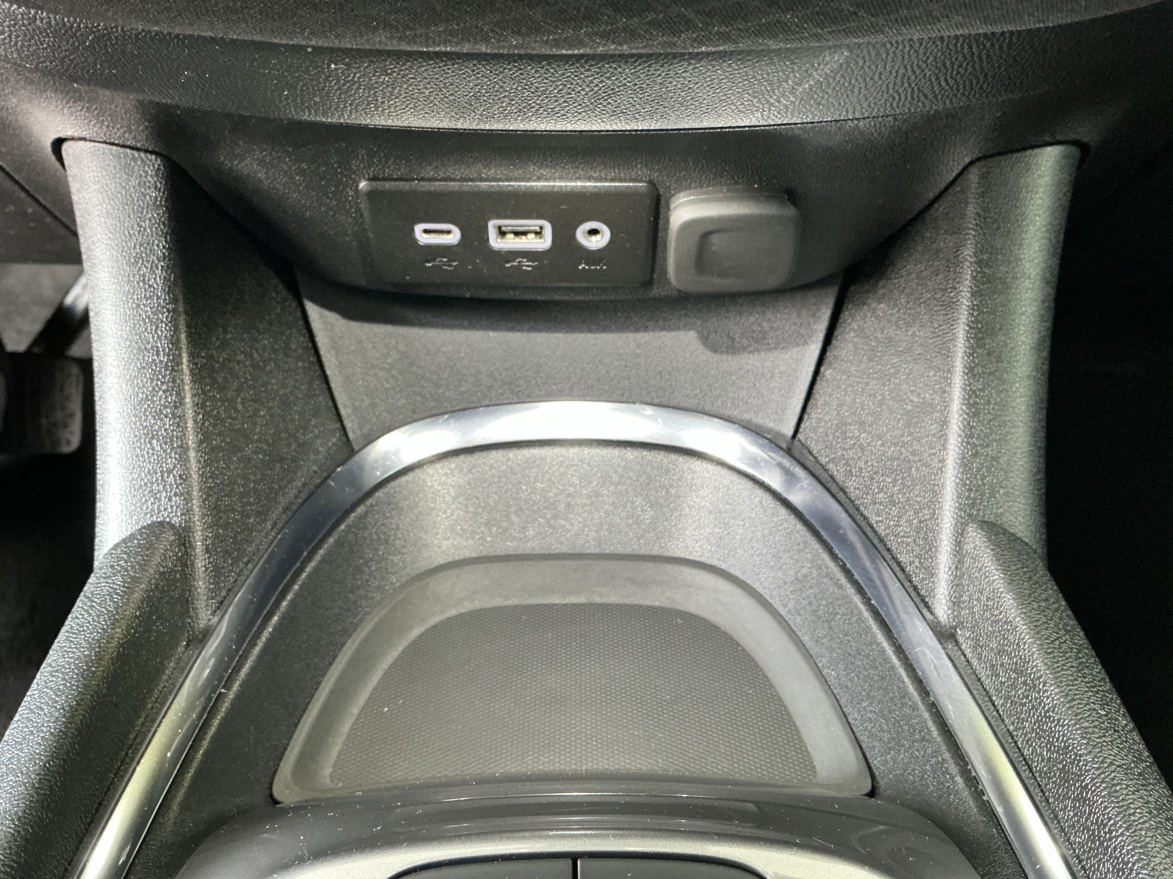 Used 2024 Chevrolet Malibu LT image 27