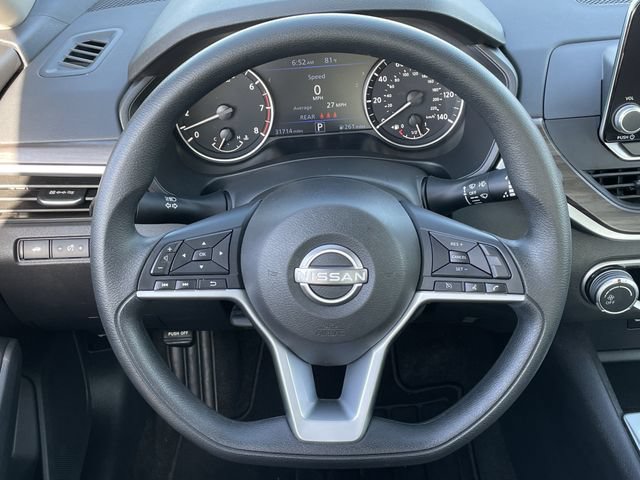Used 2025 Nissan Altima 2.5 SV FWD image 11