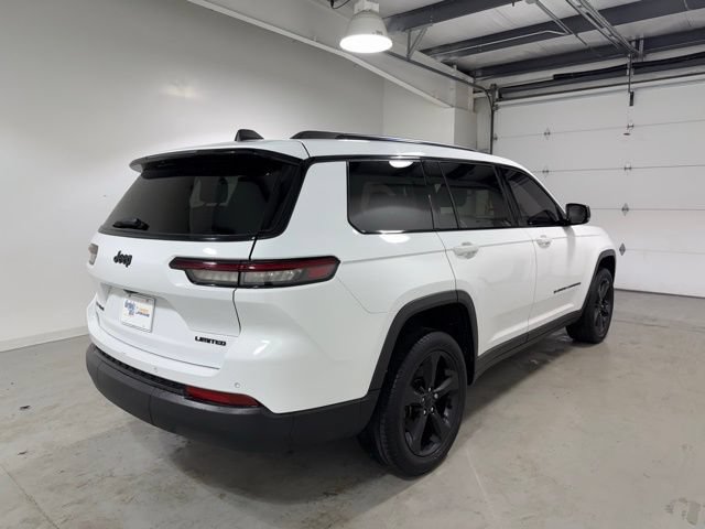 Used 2023 Jeep Grand Cherokee L Limited w/ Black Appearance Package AWD/4WD image 7
