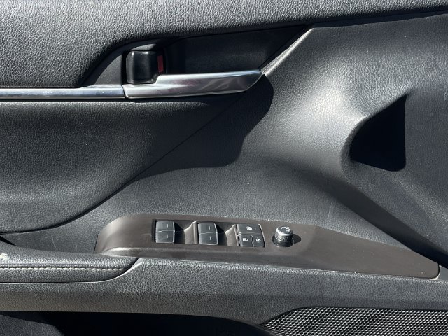 Used 2024 Toyota Camry XSE FWD image 23