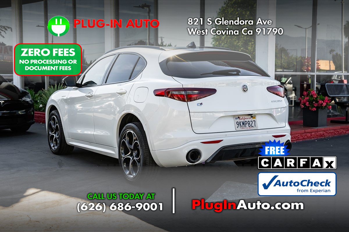 Used 2022 Alfa Romeo Stelvio Veloce AWD/4WD image 3