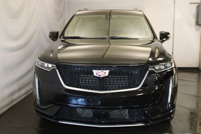 Certified 2025 Cadillac XT6 Sport w/ Platinum Package AWD/4WD image 3