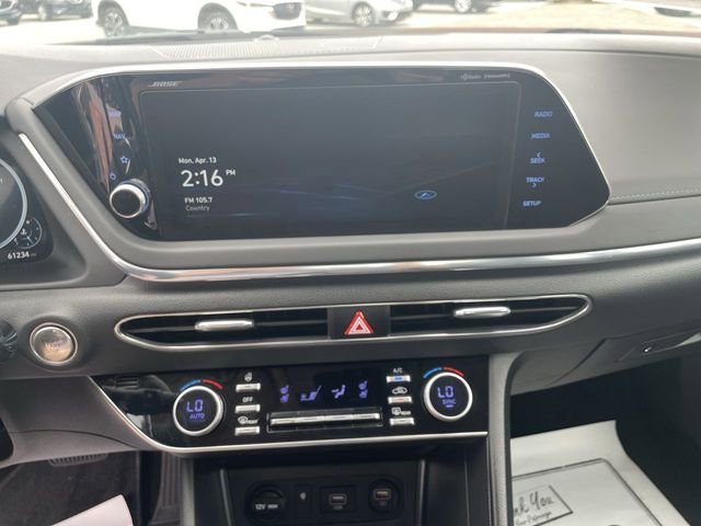 Used 2022 Hyundai Sonata Limited w/ Preferred Accessory Package FWD image 19
