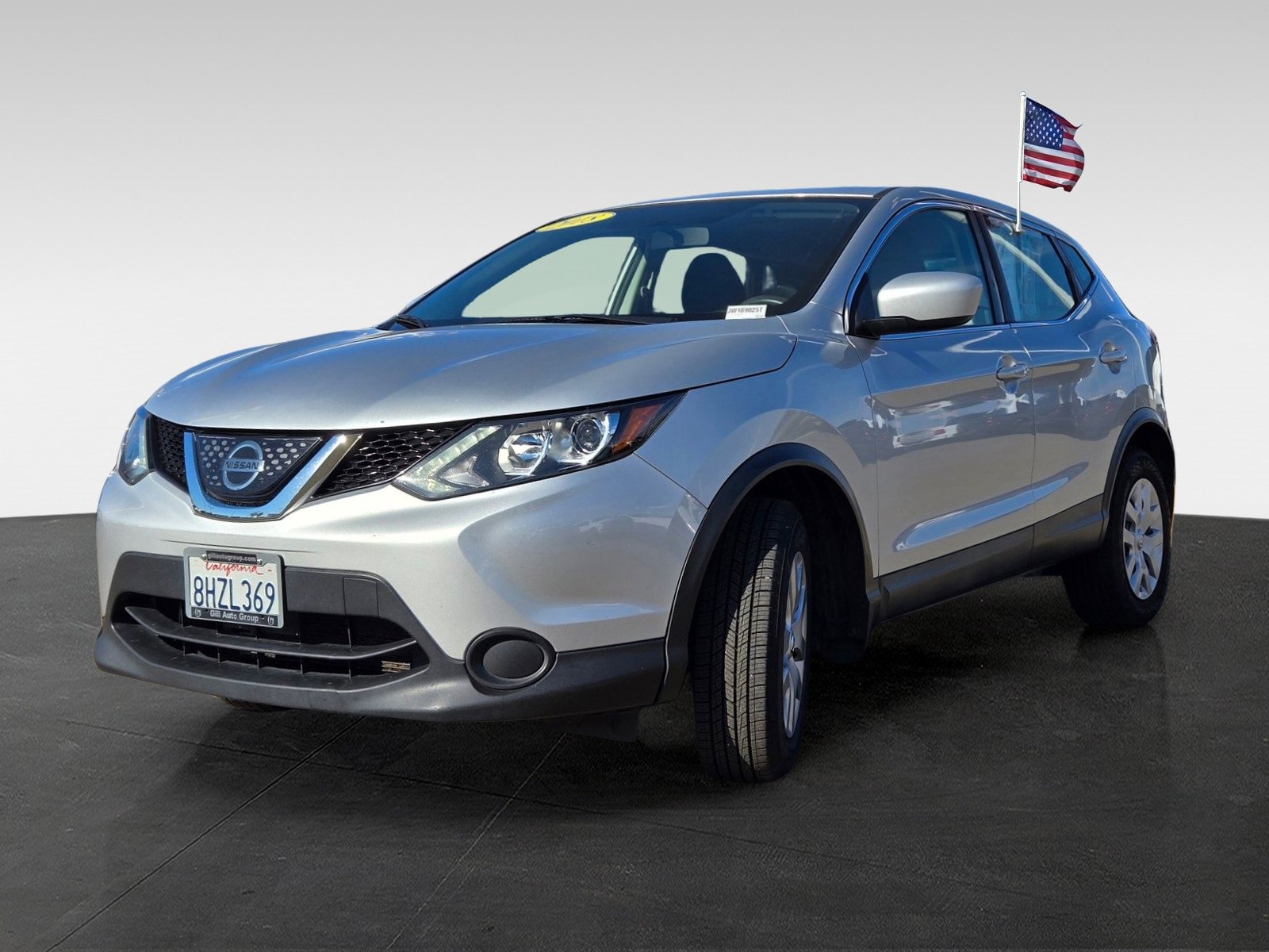 Used 2018 Nissan Rogue Sport S image 8