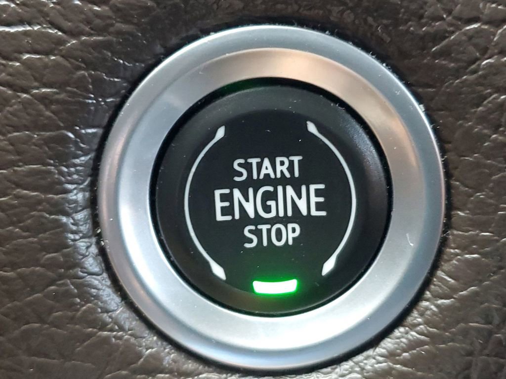 Used 2021 GMC Yukon Denali w/ Denali Ultimate Package image 39