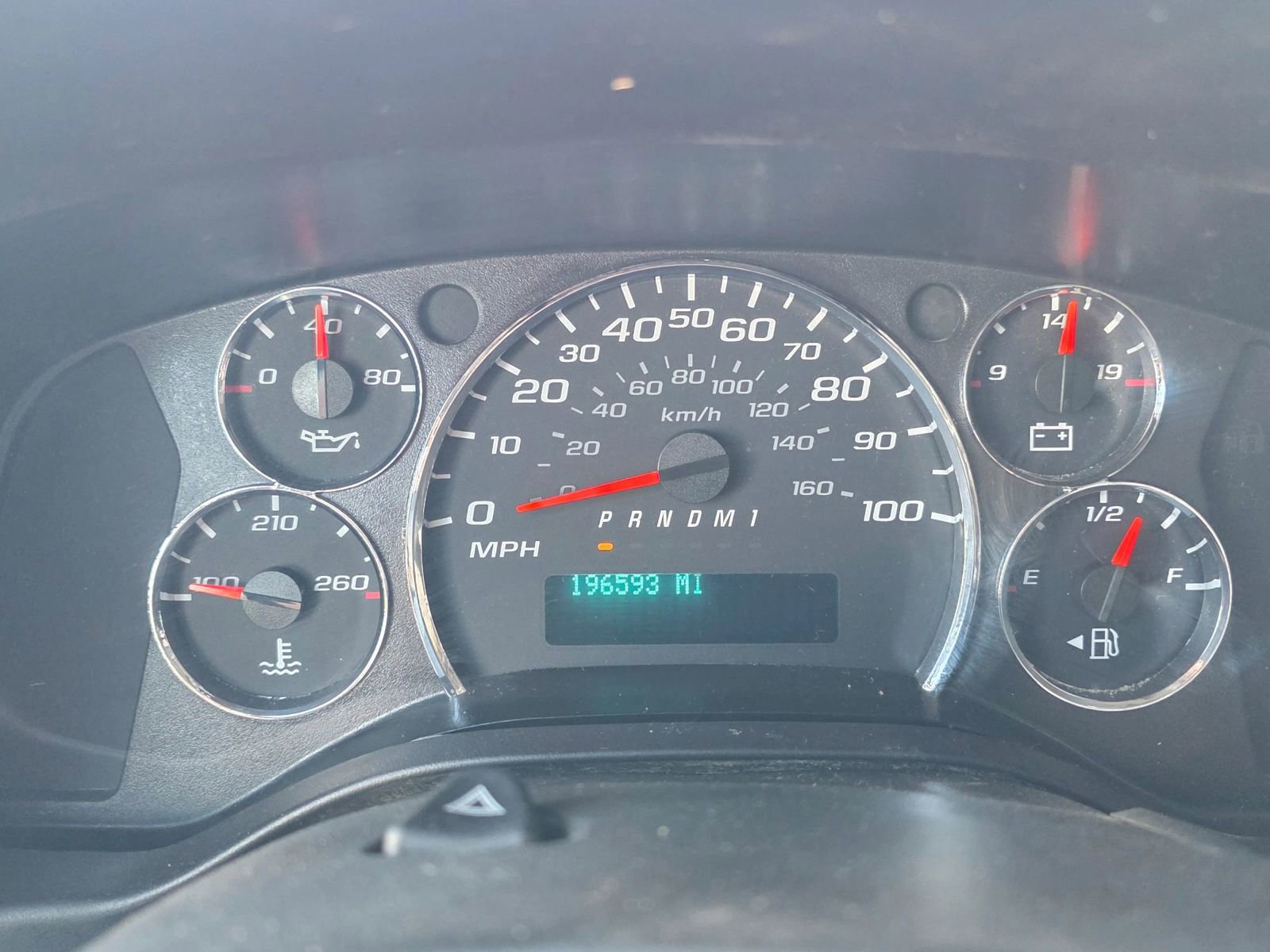 Used 2014 Chevrolet Express 2500 RWD image 12