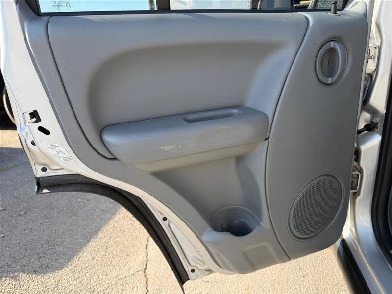 Used 2007 Jeep Liberty Sport AWD/4WD image 25
