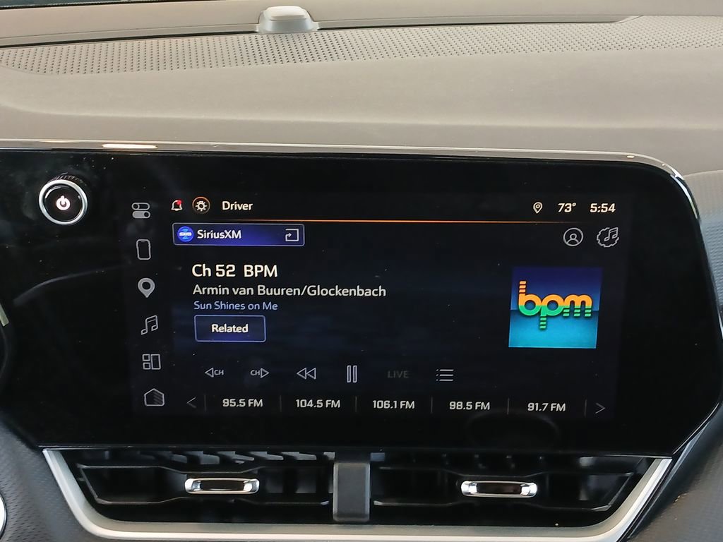 Used 2026 Chevrolet Equinox LT AWD/4WD image 13