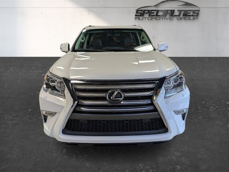 Used 2016 Lexus GX 460 w/ Premium Package AWD/4WD image 6