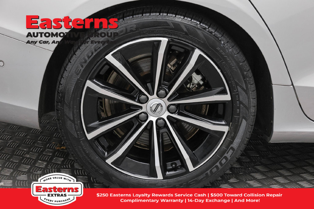Used 2023 Volvo S60 T8 Plus AWD/4WD image 31