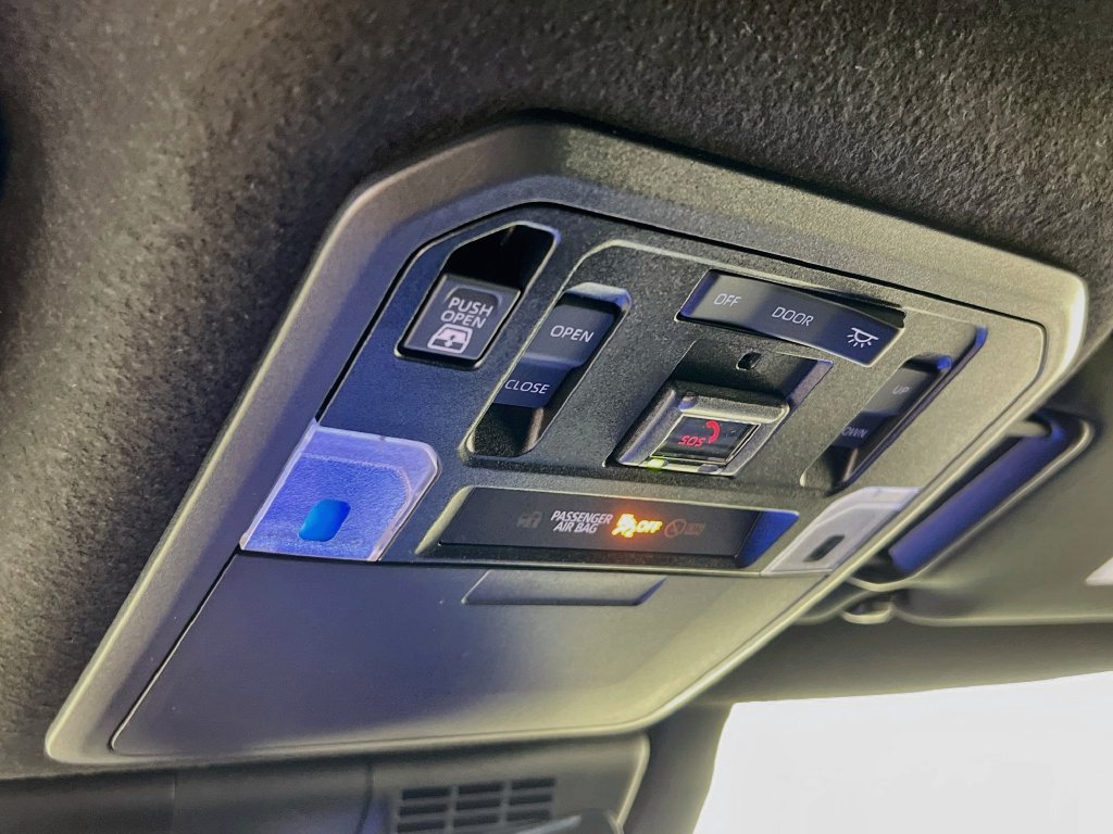 New 2026 Toyota 4Runner Platinum AWD/4WD image 18