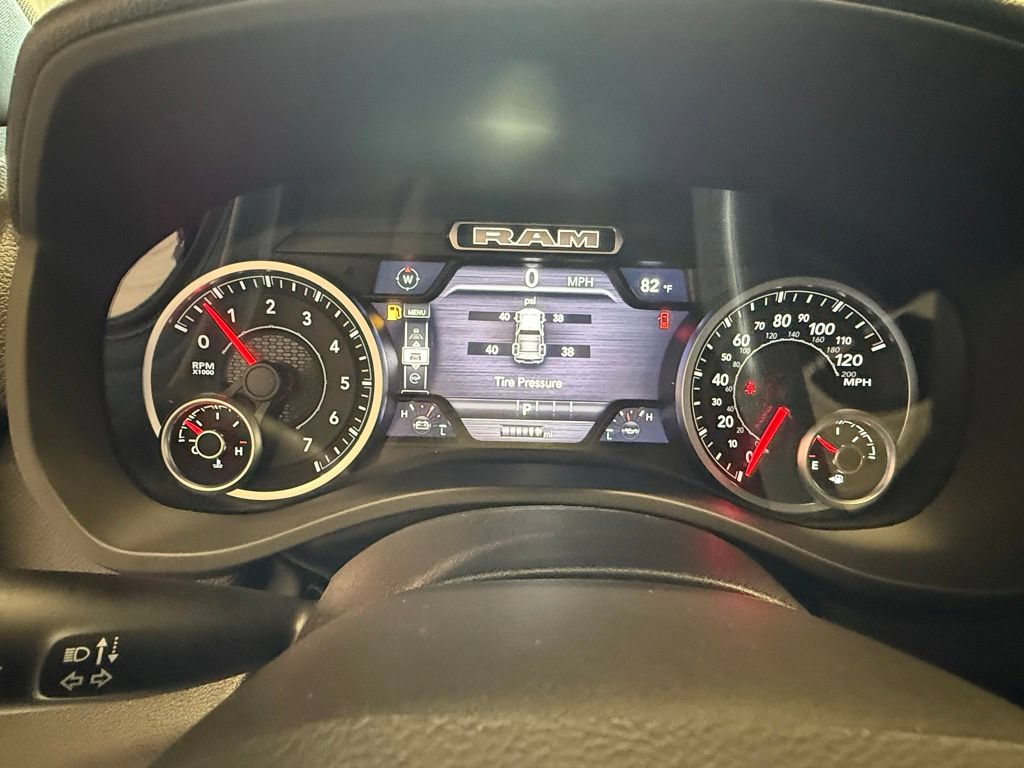 New 2026 RAM 1500 Express AWD/4WD image 26